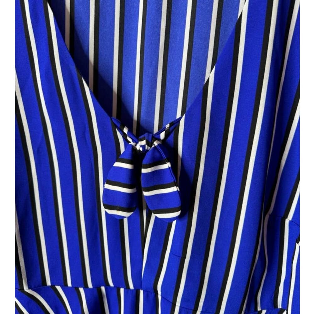 Torrid Women's Plus 1X Blue Stripe Georgette Bow Top Flutter Sleeves - Picture 4 of 7